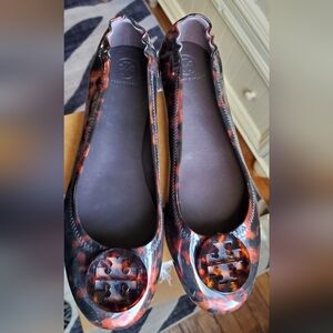 Tory Burch Tortoise Shell Flats with Logo Accent BRAND NEW